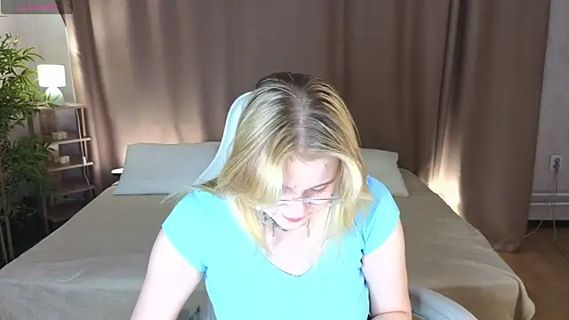 Colleen Blake online show from April 27, 2026, 5:00 pm