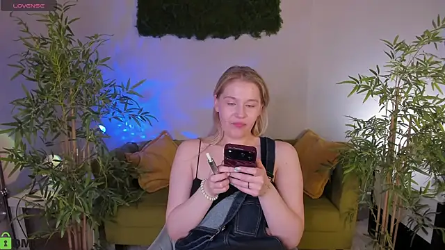 Colleen Blake online show from June 29, 2026, 5:23 pm