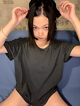 lalallalalaa- online show from October 9, 2025, 3:12 pm