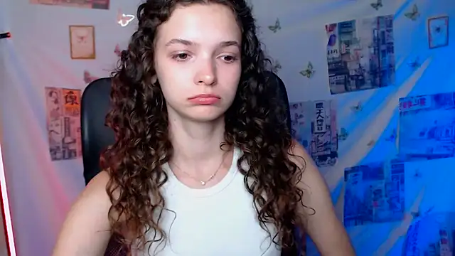  SusieSu  online show from June 8, 2026, 6:19 pm