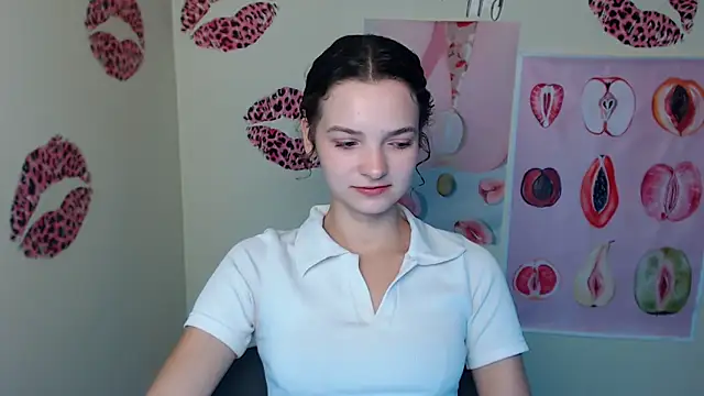  SusieSu  online show from September 21, 2025, 6:51 am