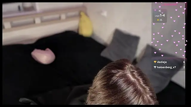 Snapshot of SusieEvans chatting on March 21, 2026, 6:01 pm SusieEvans online show from March 21, 2026, 6:01 pm