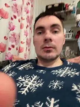 Snapshot of Rowing199456 chatting on February 10, 2026, 11:48 pm Rowing199456 online show from February 10, 2026, 11:48 pm