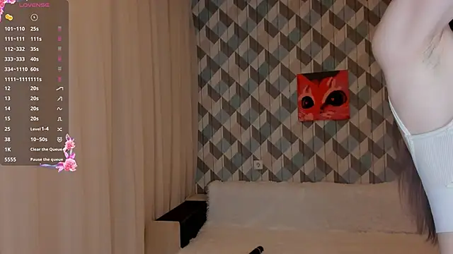 EvaBradley online show from March 4, 2025, 4:09 pm