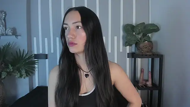 Scarlett  Fox   online show from September 19, 2025, 11:03 am