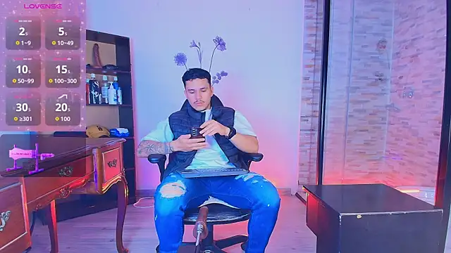 jeisonstark online show from July 27, 2026, 6:26 pm