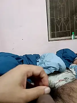 Snapshot of PatelBond chatting on January 11, 2025, 5:29 pm PatelBond online show from January 11, 2025, 5:29 pm