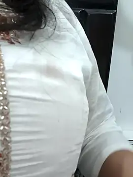 Anamika Kapoor online show from March 22, 2026, 9:05 pm