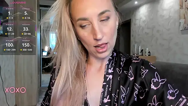 lady Nati online show from September 29, 2025, 1:39 pm