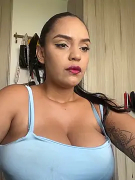Sara-77 online show from May 6, 2026, 6:34 pm