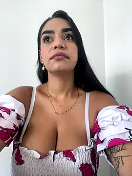 Sara-77 online show from October 8, 2025, 3:24 pm