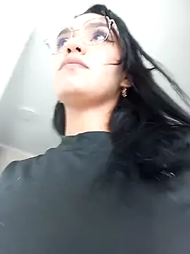 Sara-77 online show from September 27, 2025, 3:18 pm