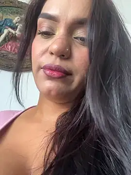 Sara-77 online show from June 1, 2026, 7:57 pm