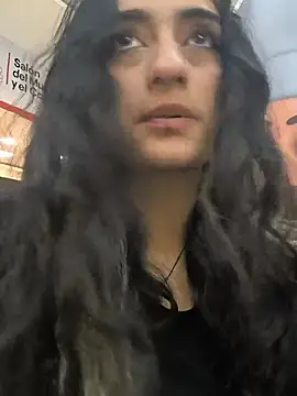 Snapshot of Lila_Desiree chatting on July 23, 2026, 9:22 pm Lila Desiree online show from July 23, 2026, 9:22 pm