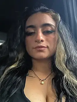 Snapshot of Lila_Desiree chatting on July 17, 2026, 11:02 pm Lila Desiree online show from July 17, 2026, 11:02 pm