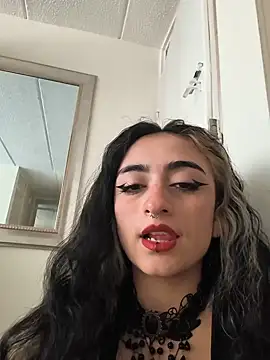 Snapshot of Lila_Desiree chatting on August 7, 2026, 11:00 pm Lila Desiree online show from August 7, 2026, 11:00 pm