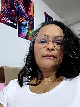 ScarletthJhonson- online show from April 25, 2026, 11:46 pm