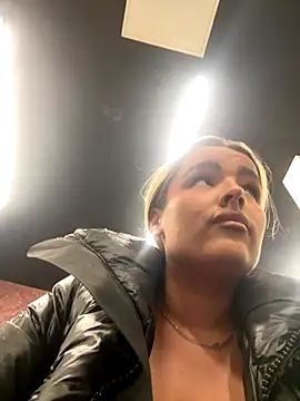 Snapshot of maisiesmithx chatting on October 12, 2025, 4:14 am maisiesmithx online show from October 12, 2025, 4:14 am