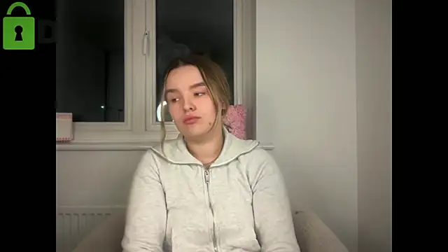 Snapshot of maisiesmithx chatting on February 2, 2026, 11:26 pm maisiesmithx online show from February 2, 2026, 11:26 pm