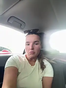 maisiesmithx online show from May 7, 2026, 12:52 pm