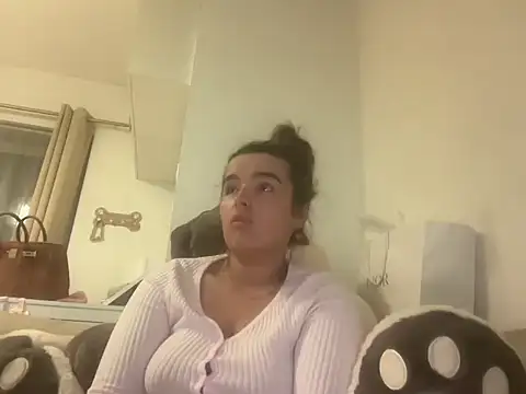 Snapshot of maisiesmithx chatting on October 19, 2025, 10:01 pm maisiesmithx online show from October 19, 2025, 10:01 pm