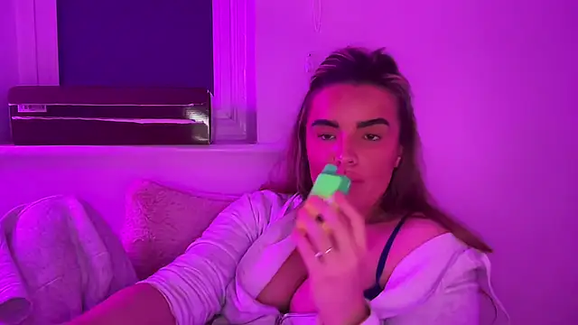 Snapshot of maisiesmithx chatting on January 17, 2026, 11:41 pm maisiesmithx online show from January 17, 2026, 11:41 pm