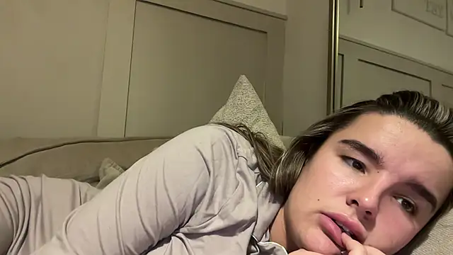 Snapshot of maisiesmithx chatting on November 9, 2025, 8:57 pm maisiesmithx online show from November 9, 2025, 8:57 pm