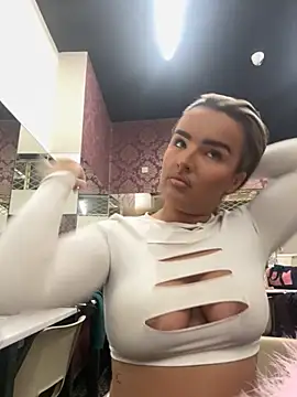 Snapshot of maisiesmithx chatting on October 19, 2025, 1:52 am maisiesmithx online show from October 19, 2025, 1:52 am