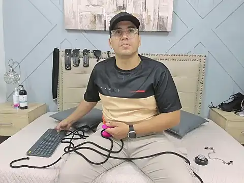 Vale n Matt online show from September 21, 2025, 3:44 am