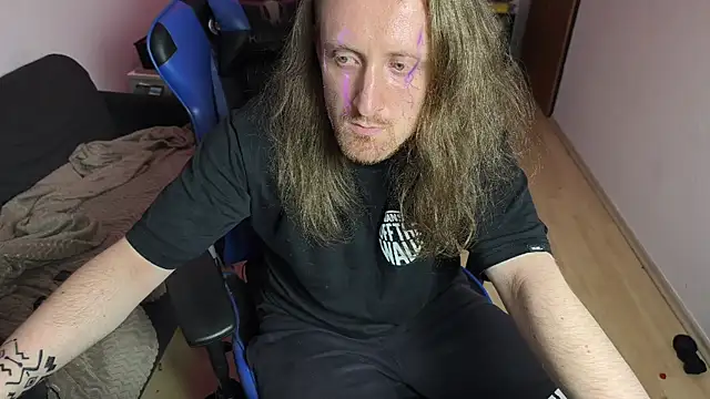 DrownMentallyyy online show from June 11, 2026, 2:33 am