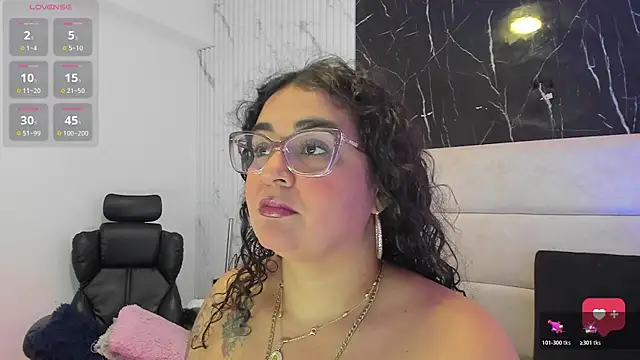 Reginavegaa online show from July 24, 2026, 9:05 am