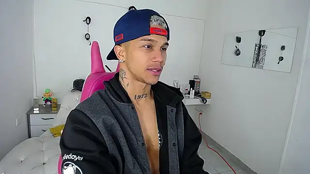 Leonard Price online show from September 16, 2025, 2:34 am