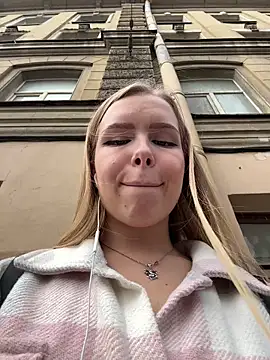 mur girl online show from September 14, 2025, 10:59 am