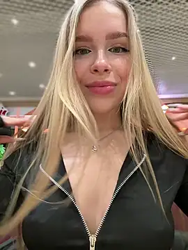 mur girl online show from March 6, 2025, 7:58 am