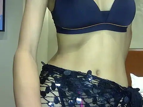 MAAYRA 09 online show from June 25, 2026, 1:49 pm