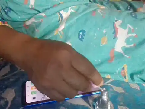 MITAALI009 online show from February 12, 2025, 10:56 am