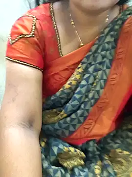 Snapshot of MaaliiiPonuTamil chatting on June 21, 2026, 1:55 am MaaliiiPonuTamil online show from June 21, 2026, 1:55 am