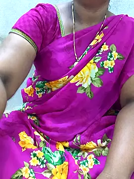 Snapshot of MaaliiiPonuTamil chatting on June 10, 2026, 2:24 am MaaliiiPonuTamil online show from June 10, 2026, 2:24 am
