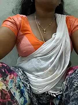 Snapshot of MaaliiiPonuTamil chatting on May 16, 2026, 1:59 am MaaliiiPonuTamil online show from May 16, 2026, 1:59 am