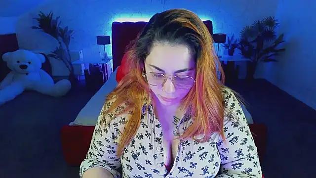 Kittywakee online show from March 8, 2025, 9:51 pm