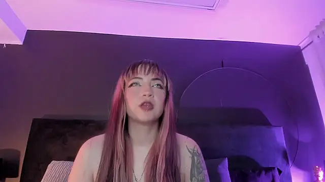 Aylen darkmoor online show from March 18, 2025, 1:46 am