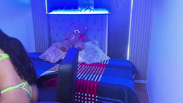 Susieeve online show from February 4, 2025, 9:31 pm