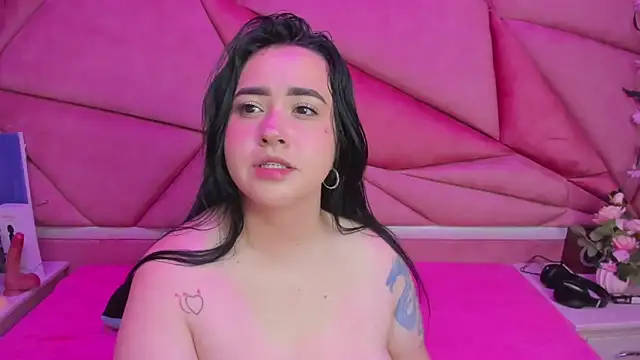 Victoria Rossy online show from September 9, 2025, 2:04 pm