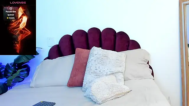 SweetGirl       online show from January 18, 2026, 9:56 am