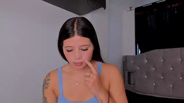 Snapshot of game_with_lesbians_ chatting on January 7, 2026, 11:26 am game with lesbians online show from January 7, 2026, 11:26 am