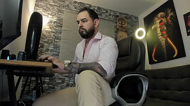 Snapshot of Ethan_Castellano chatting on June 10, 2026, 10:22 pm Ethan Castellano online show from June 10, 2026, 10:22 pm