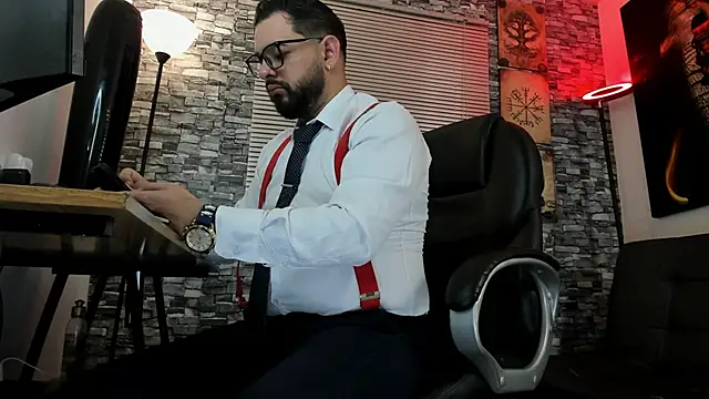 Snapshot of Ethan_Castellano chatting on June 13, 2026, 11:24 pm Ethan Castellano online show from June 13, 2026, 11:24 pm