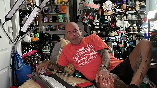 joeytatts66 online show from July 15, 2026, 1:45 am