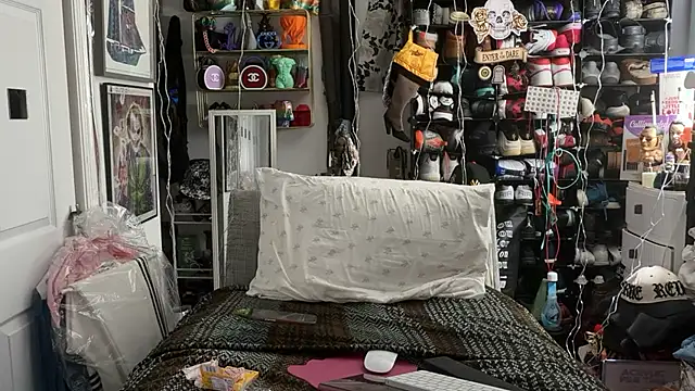 joeytatts66 online show from March 2, 2026, 5:08 am