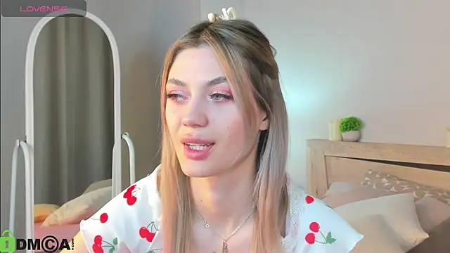 Cherry Price online show from December 17, 2025, 12:04 am